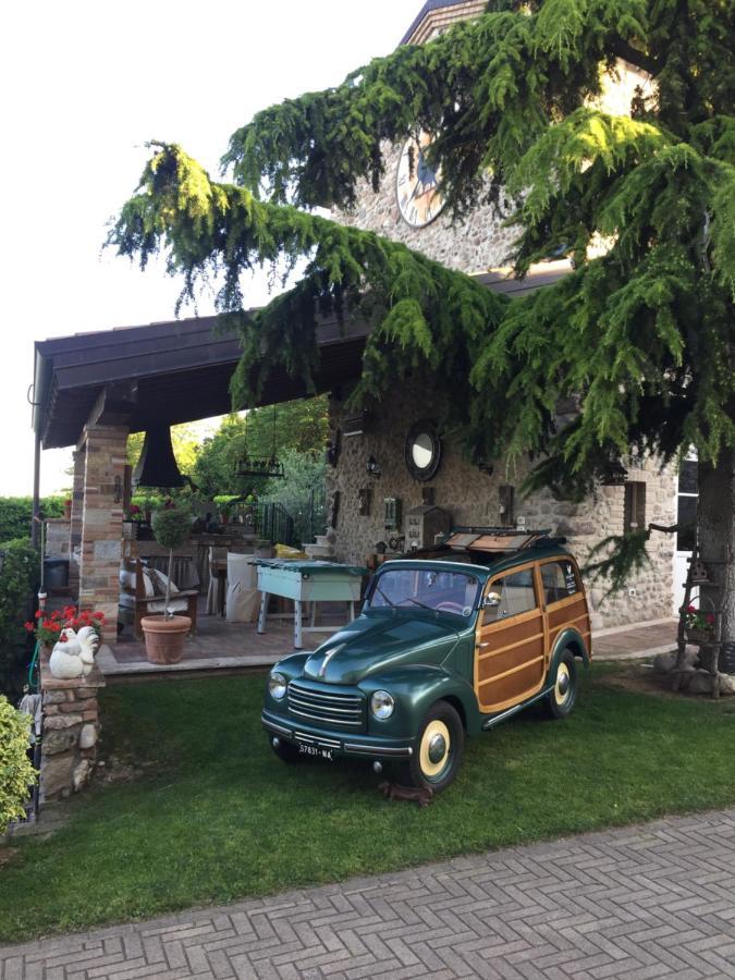 Gallo Delle Pille Monzambano Eksteriør billede